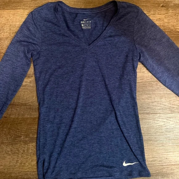 Nike Long sleeve Tee - Picture 1 of 4